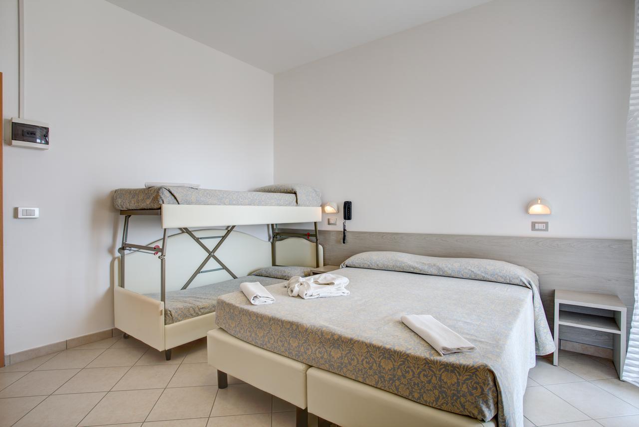 Hotel Amedea Червия Экстерьер фото