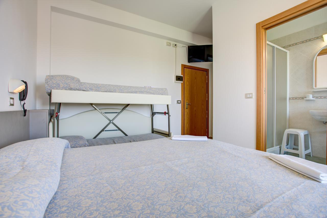 Hotel Amedea Червия Экстерьер фото