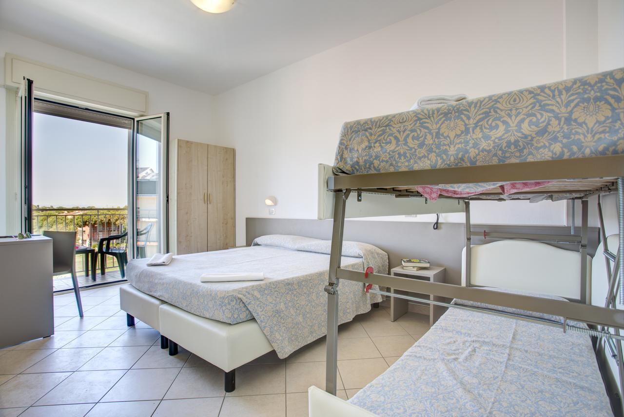 Hotel Amedea Червия Экстерьер фото