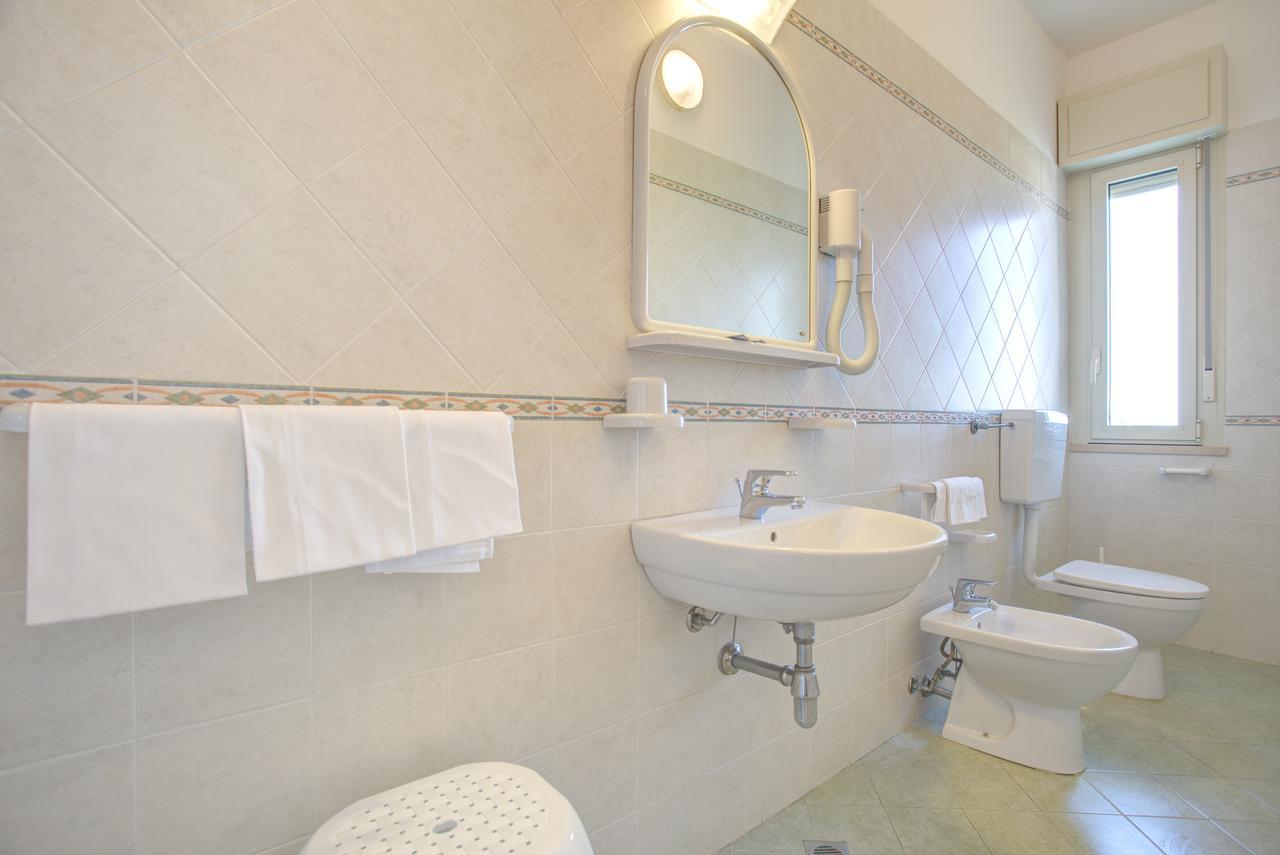 Hotel Amedea Червия Экстерьер фото